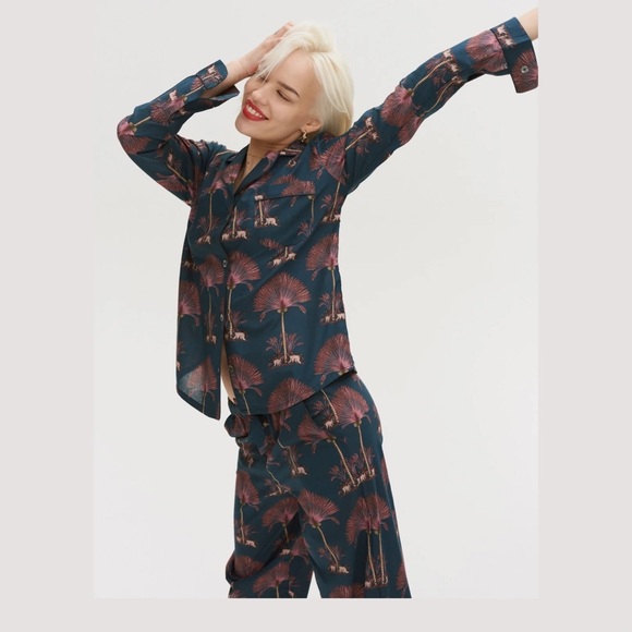 Elegant Navy and Pink Pajama Set - Picture 5 of 7